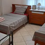 Alex House * Gorgogiri