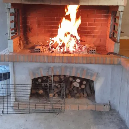 Semesterbostad Alex House *